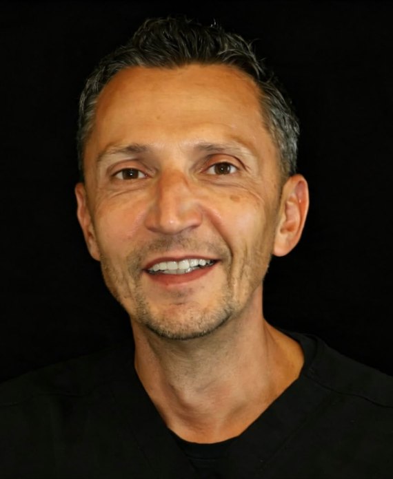 Dr Bijan Barfaraz, Dentist at Cheshire Dental Centre